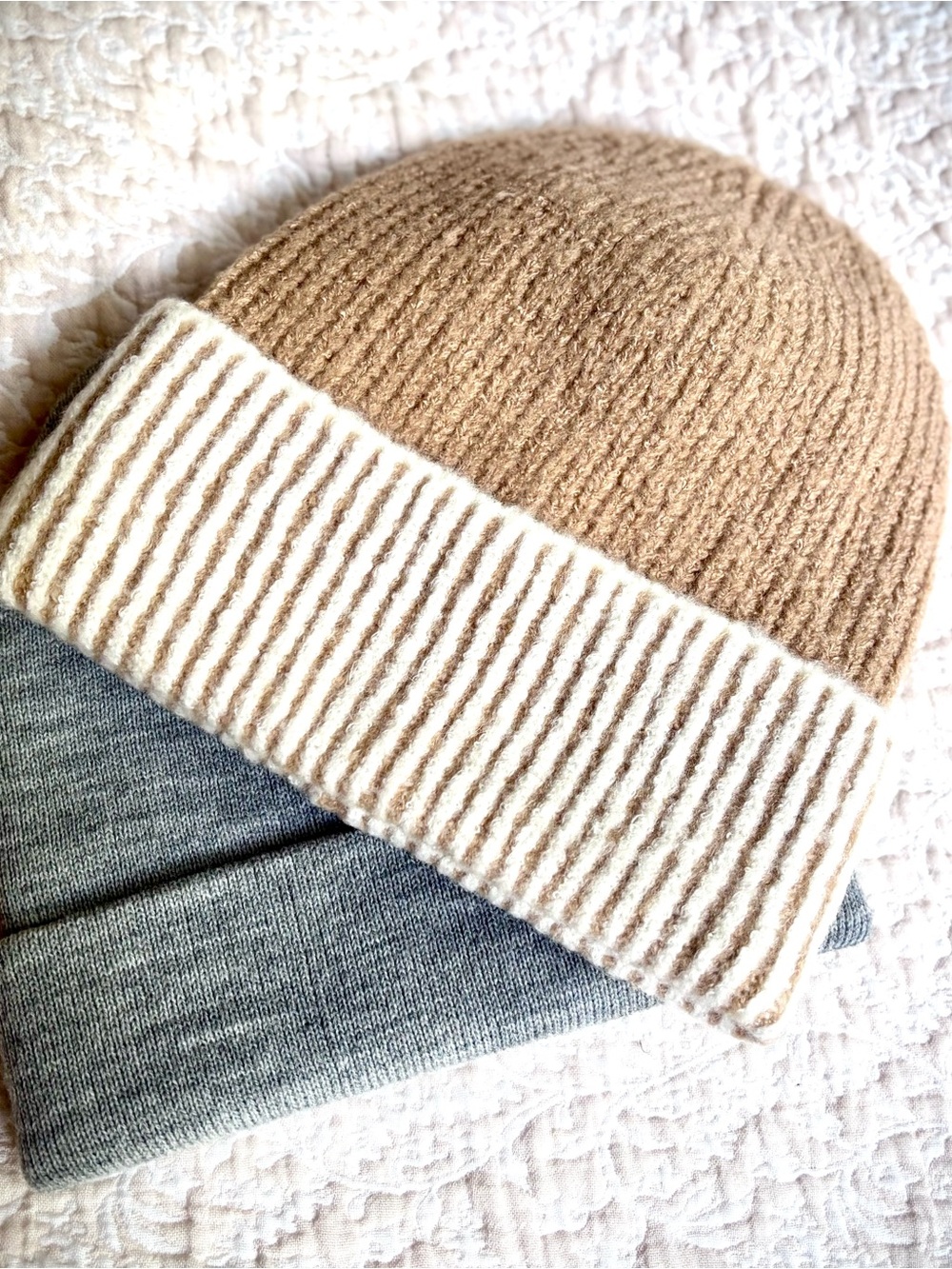 Free People Beanie + 1✨🤎🩶